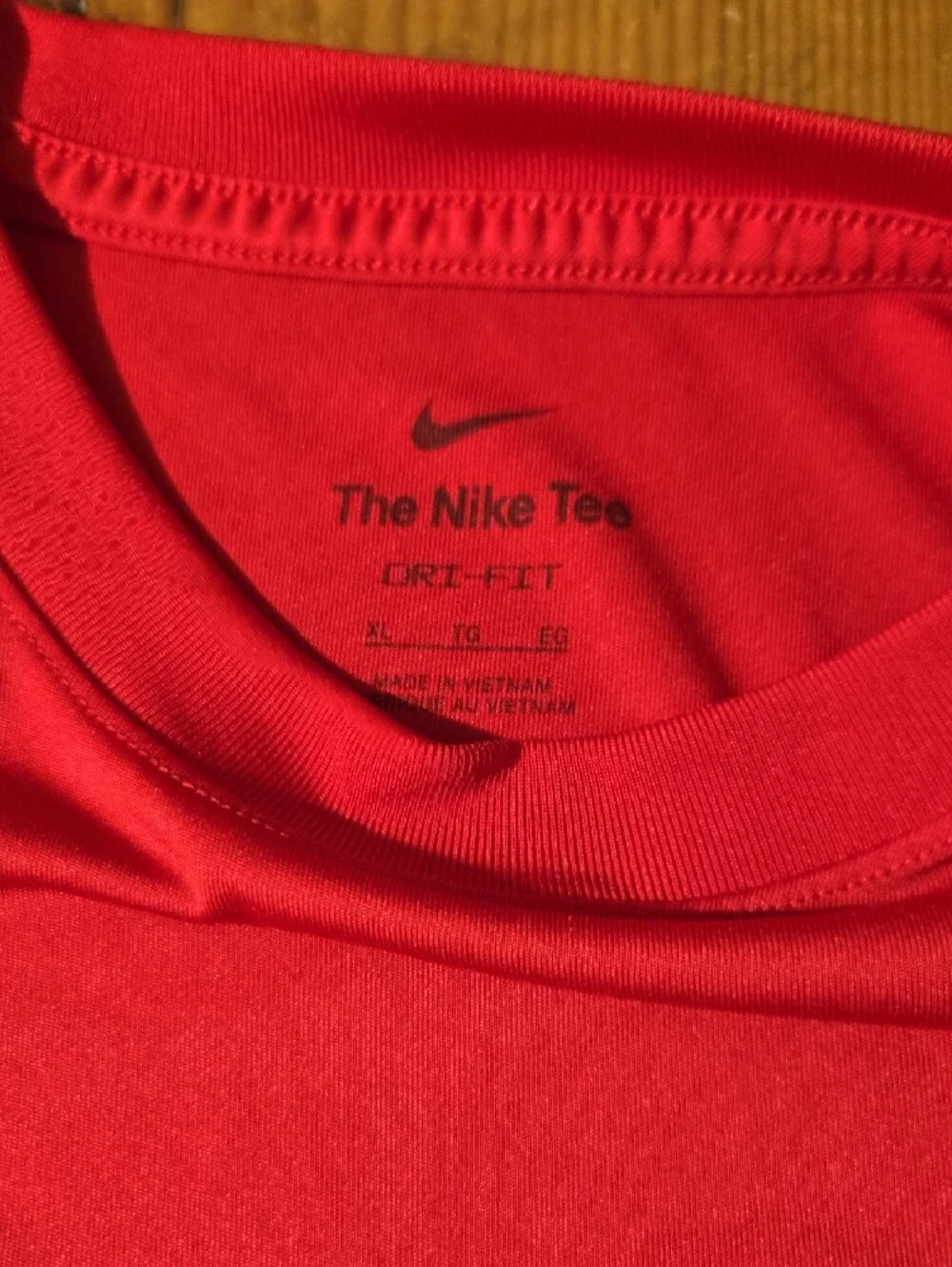 Nike Red Short Sleeve Tee with White Swoosh Sz Xl Dri Fit